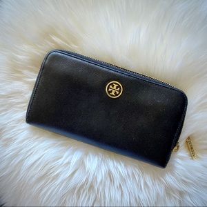 Tory Burch Robinson Continental Wallet